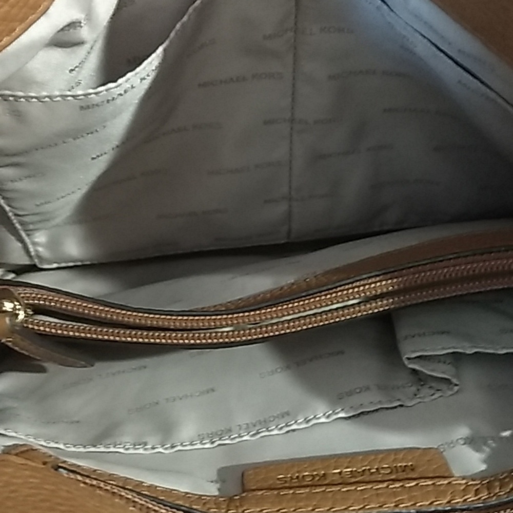Michael Kors Leather handbag - Picture 3 of 5